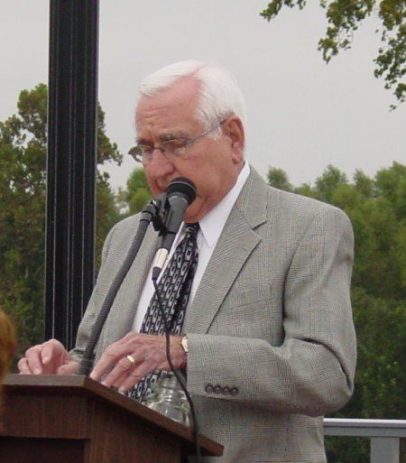 Ralph Bergeron giving speech at the dedication